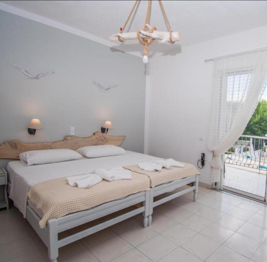 Alexandros Aparthotel Poros Town Buitenkant foto